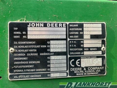 John Deere 7700 Pro Drive