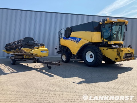 New Holland CR 9080