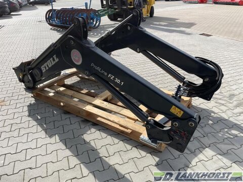 Stoll FZ 30.1 + Anbauteile Maxxum 3