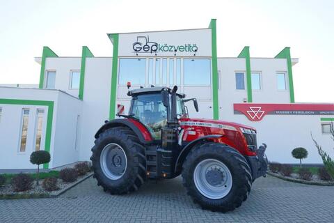 Massey Ferguson 8740S 2