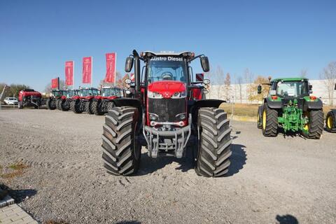 Massey Ferguson 8740S 3