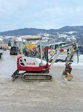 Takeuchi TB216  Powertilt