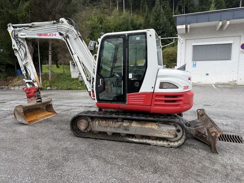 Takeuchi TB290 Powertilt