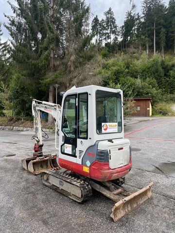 Takeuchi TB219 Powertilt