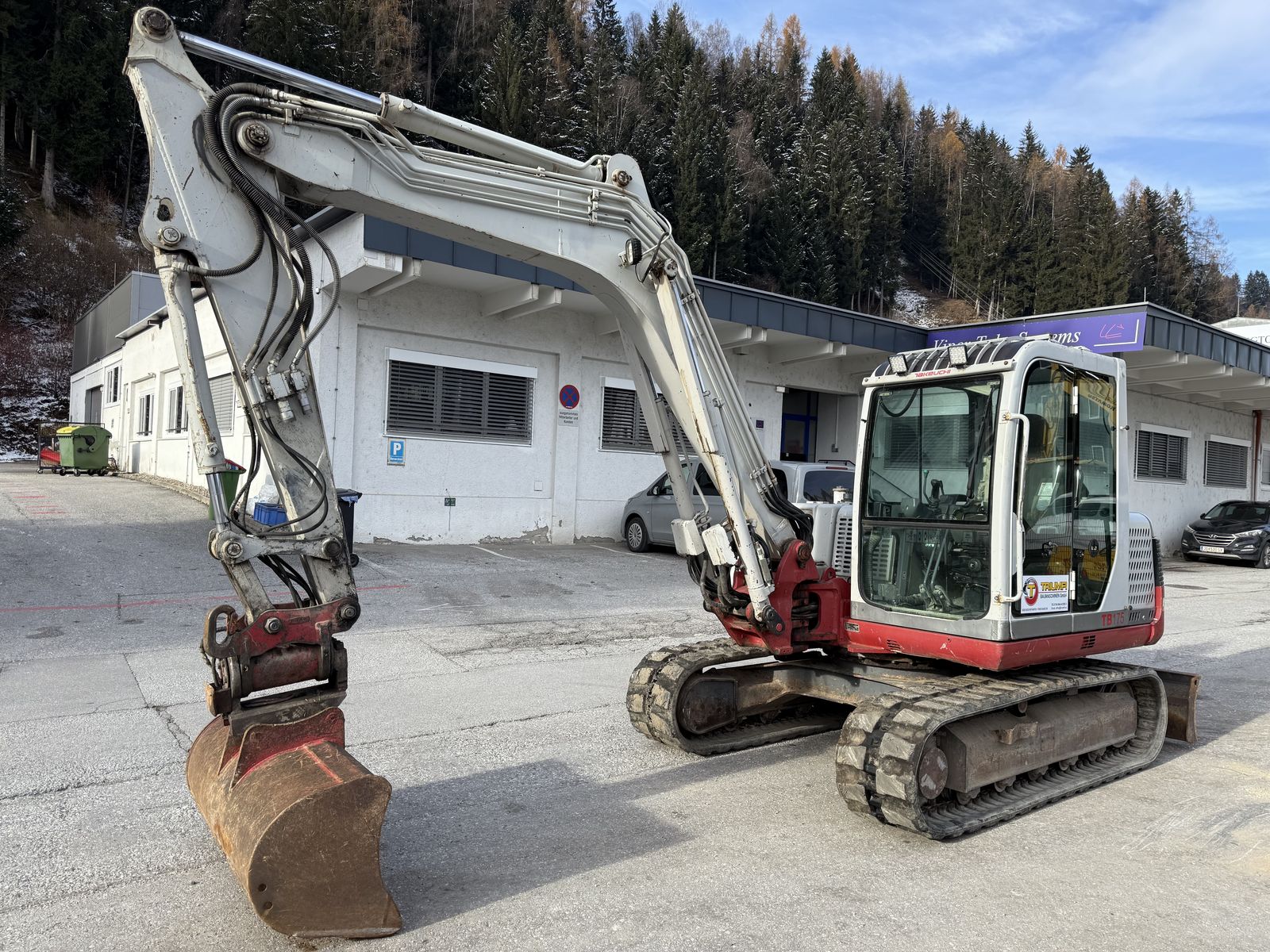 Takeuchi TB175 Powertilt 2