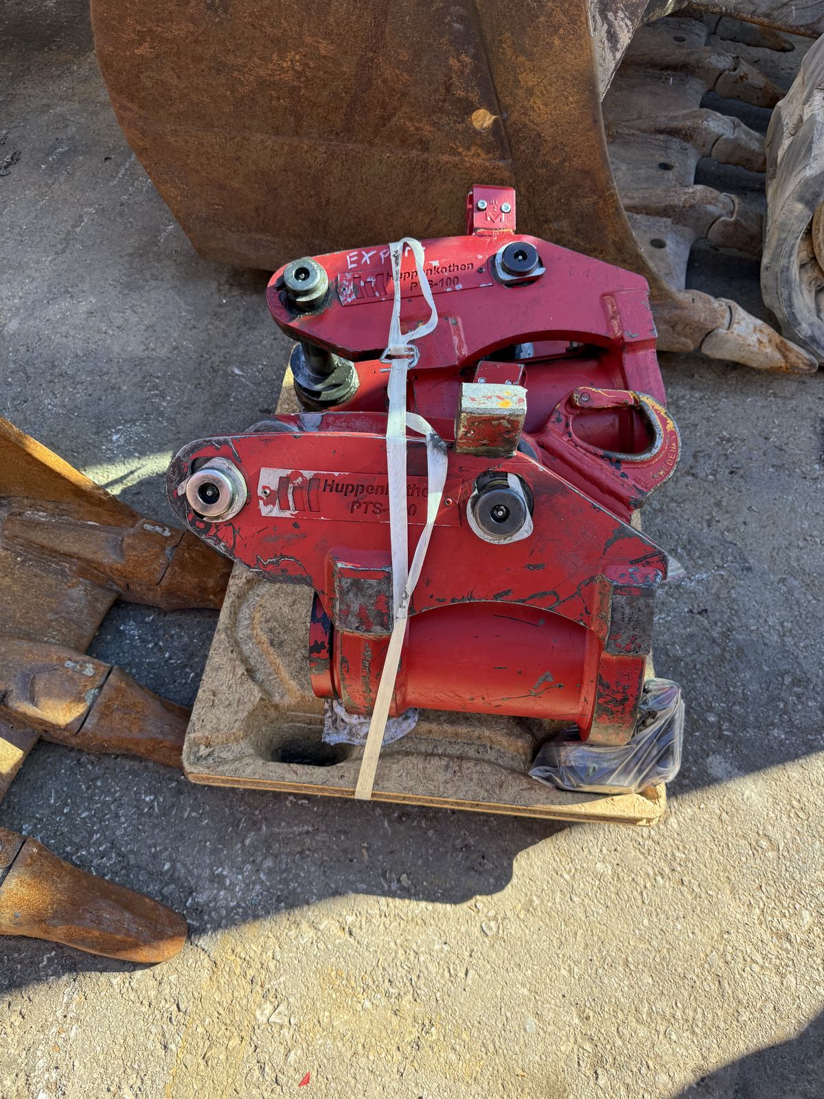 Takeuchi  TB290 Powertilt + Greifer UG15 3