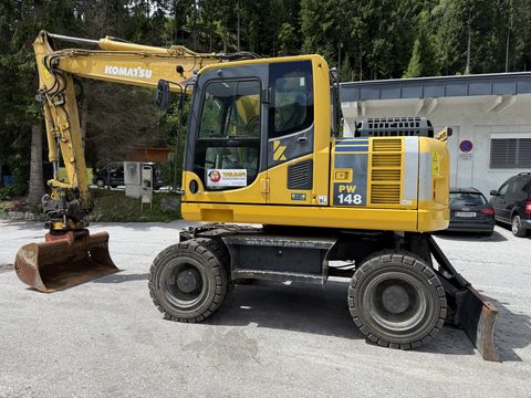 Komatsu PW140-8