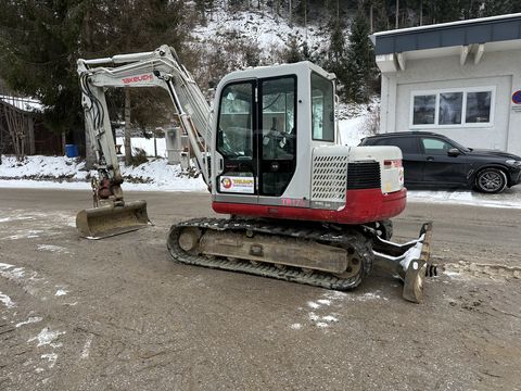 Takeuchi TB175 Powertilt