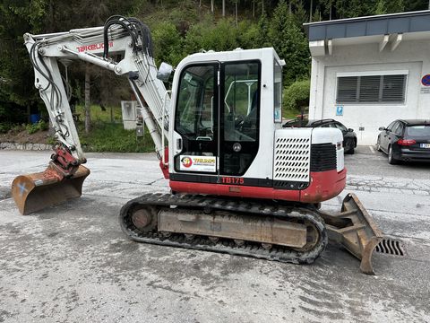 Takeuchi TB175 Powertilt