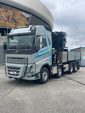 Volvo FH16 550 8x4 R