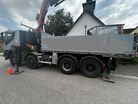 Iveco IVECO TRAKKER mit Großkran