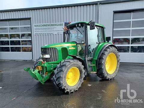 John Deere 6320