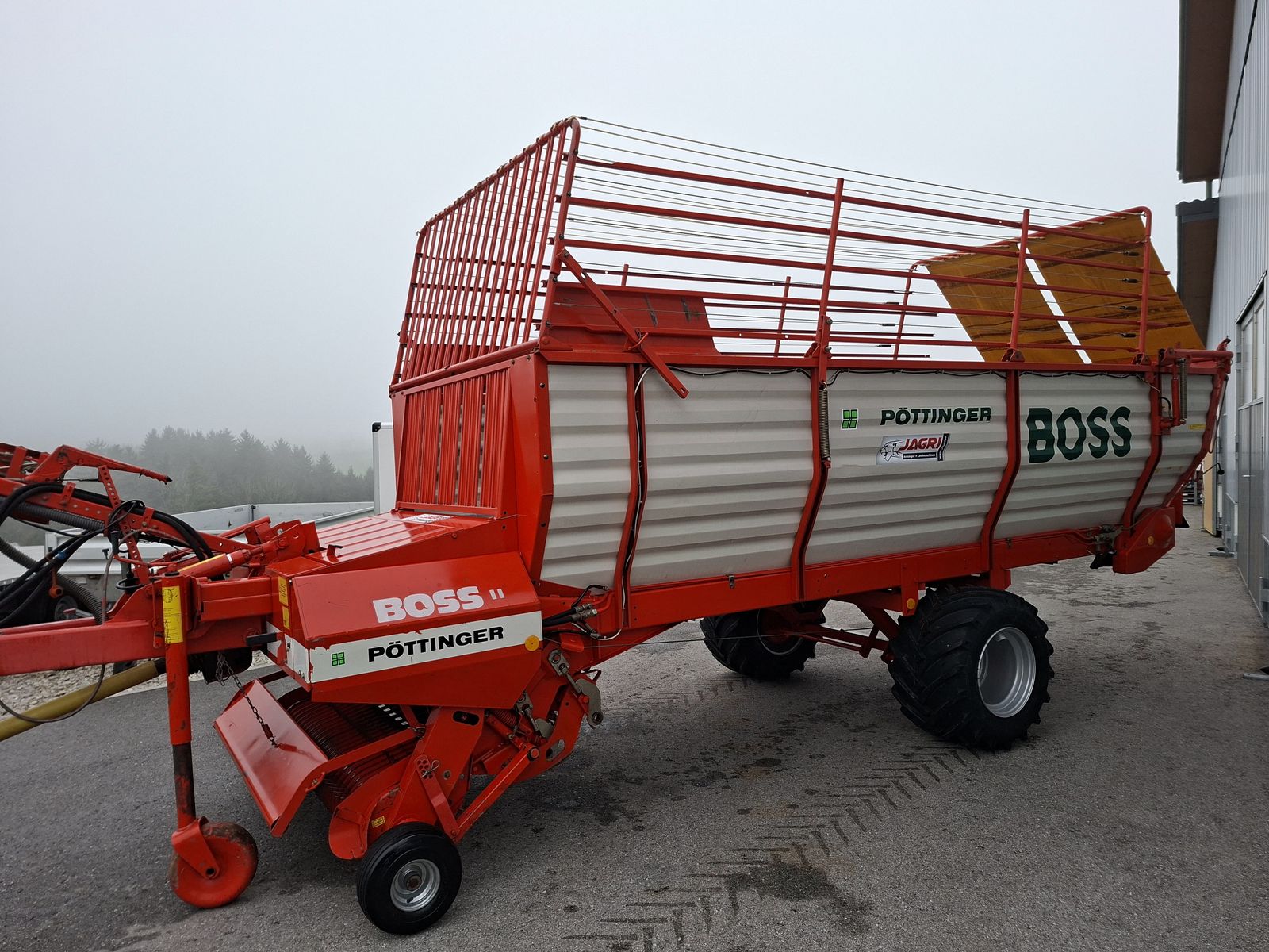 Pöttinger BOSS 2 mit 31 Messer ***  3