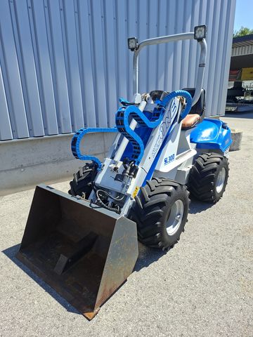Multione SL30 D Teleskoplader ( Avant )