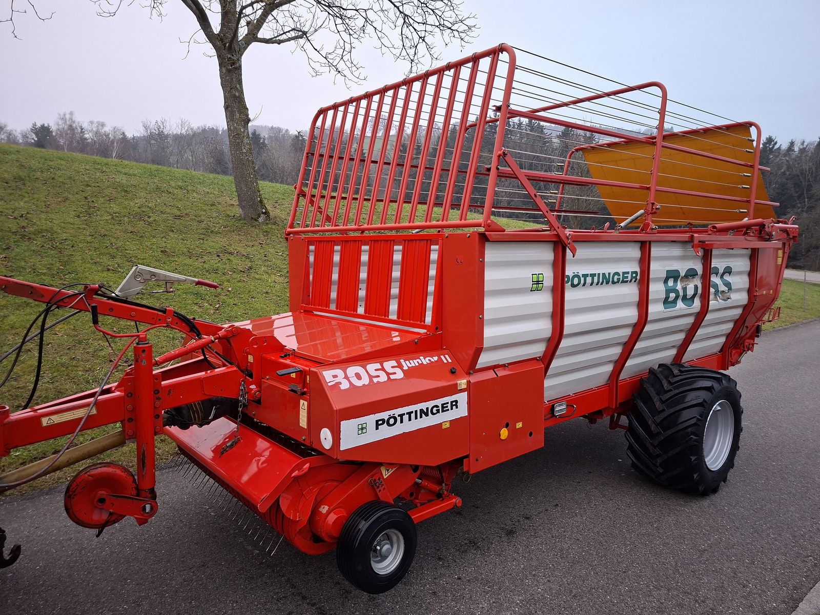 Pöttinger BOSS junior 2T *** Berg-Ladewagen *** 1