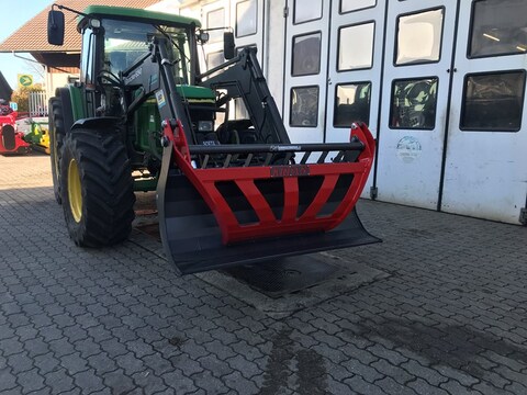 Krpan Frontpolter mit hydraulischem Niederhalter RD