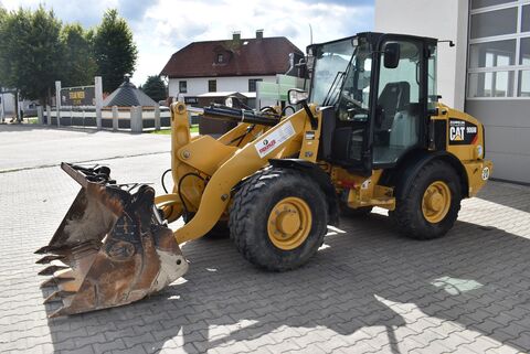 Caterpillar 906M 