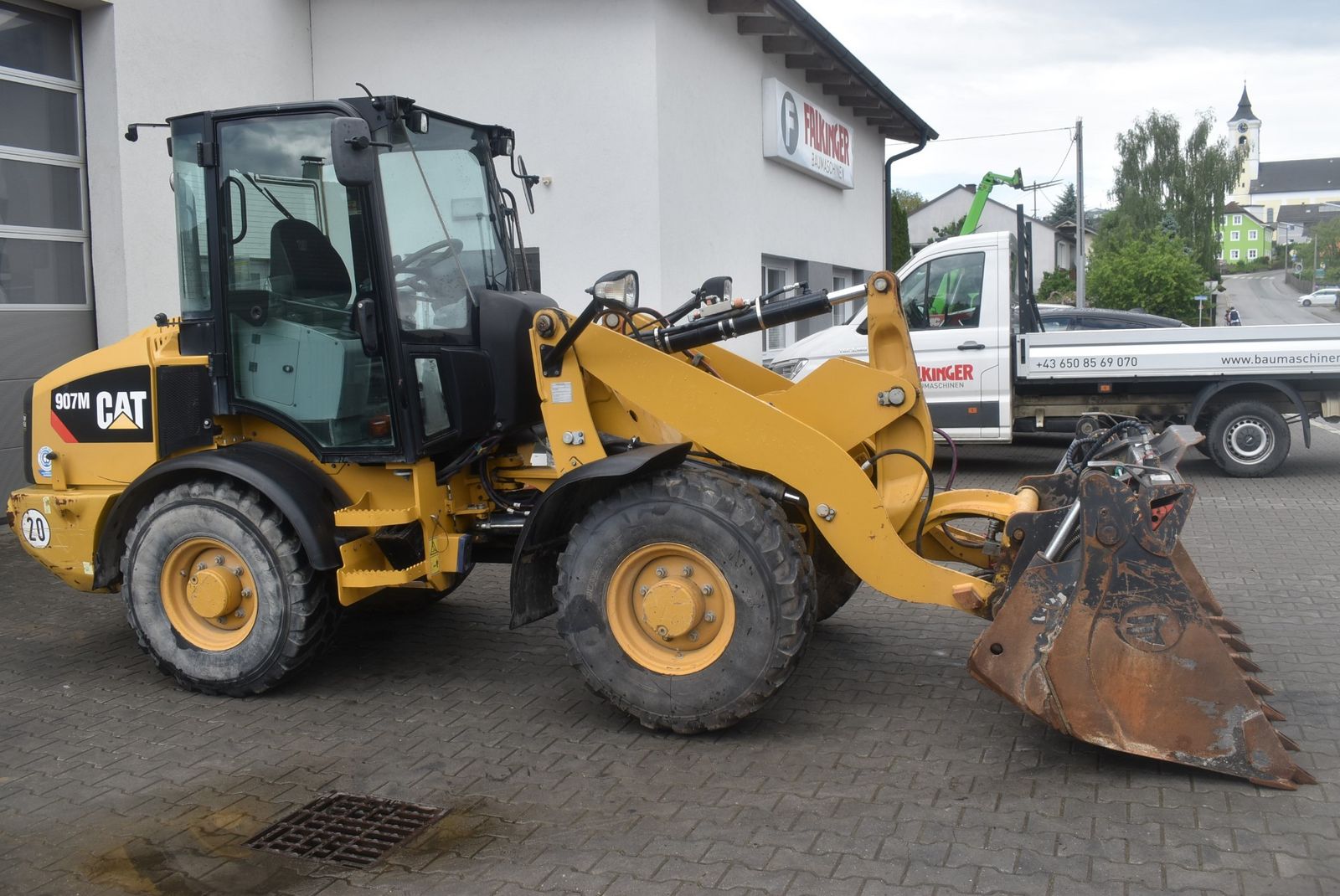 Caterpillar 907M mit Straßenzulassung 2