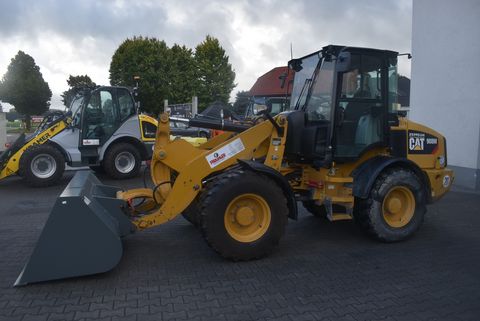 Caterpillar 908M mit Straßenzulassung