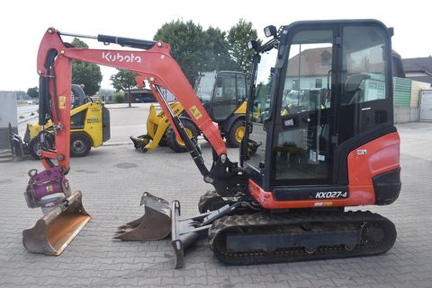 Kubota KX027-4 mit Powertilt