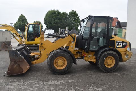 Caterpillar 906H² mit Straßenzulassung