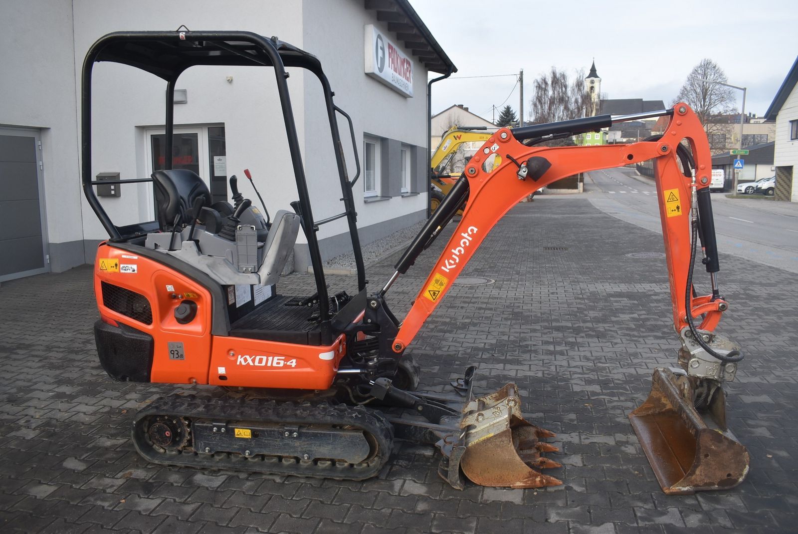 Kubota KX016-4 Canopy 1