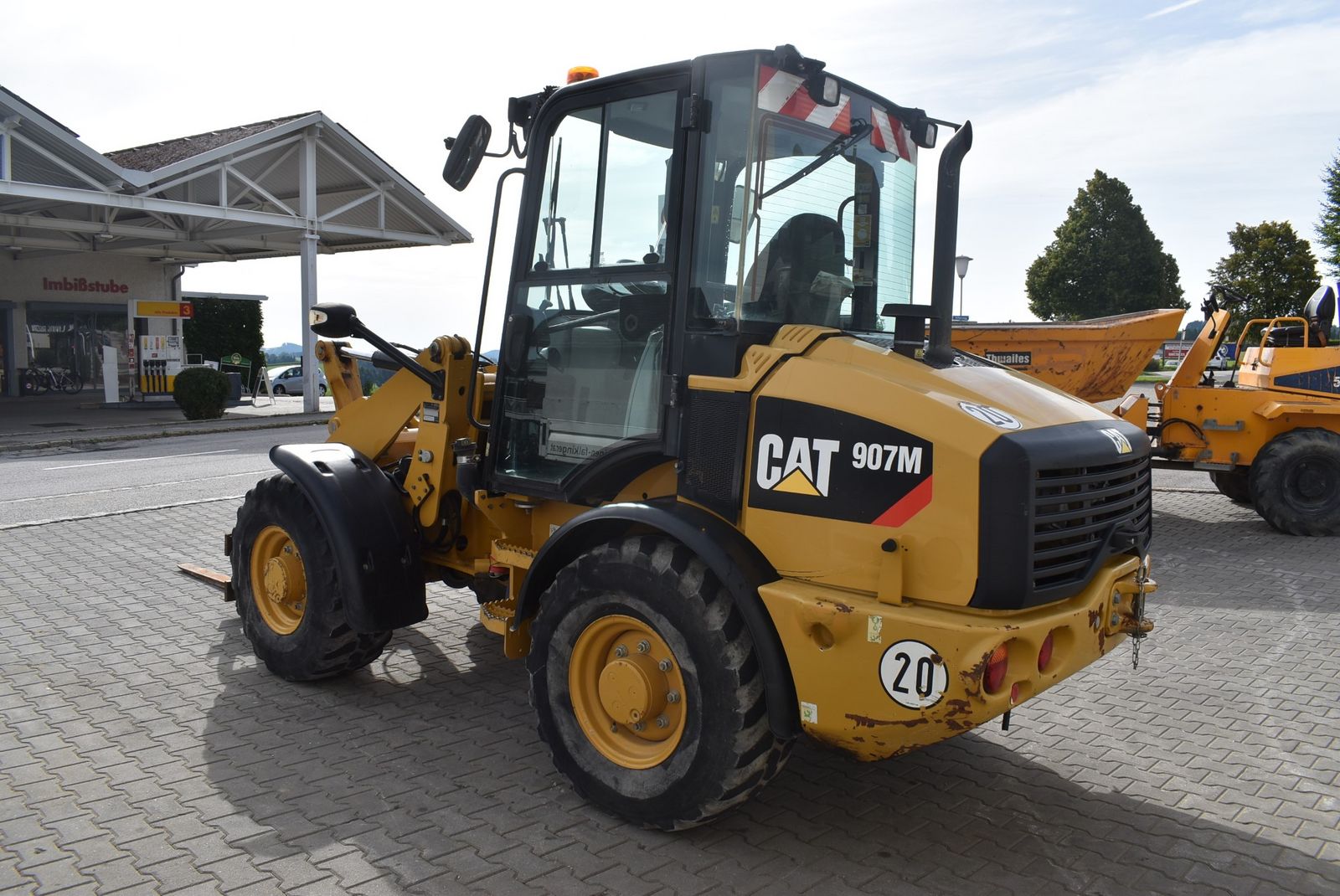 CAT 907M mit Straßenzulassung 3