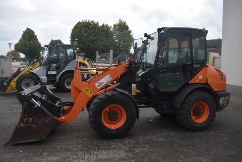 Komatsu WA70-7