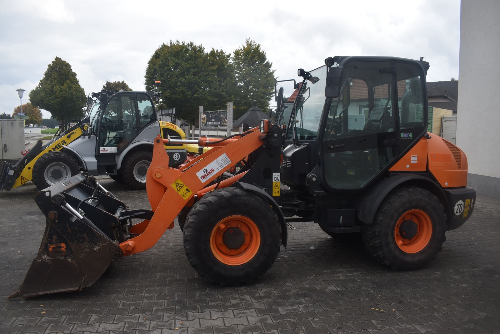 Komatsu WA70-7 1