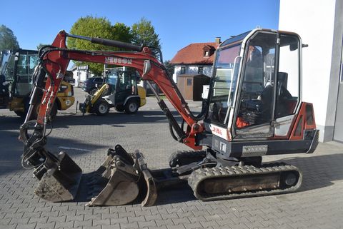 Neuson 2800 RDV mit Holzbohrer