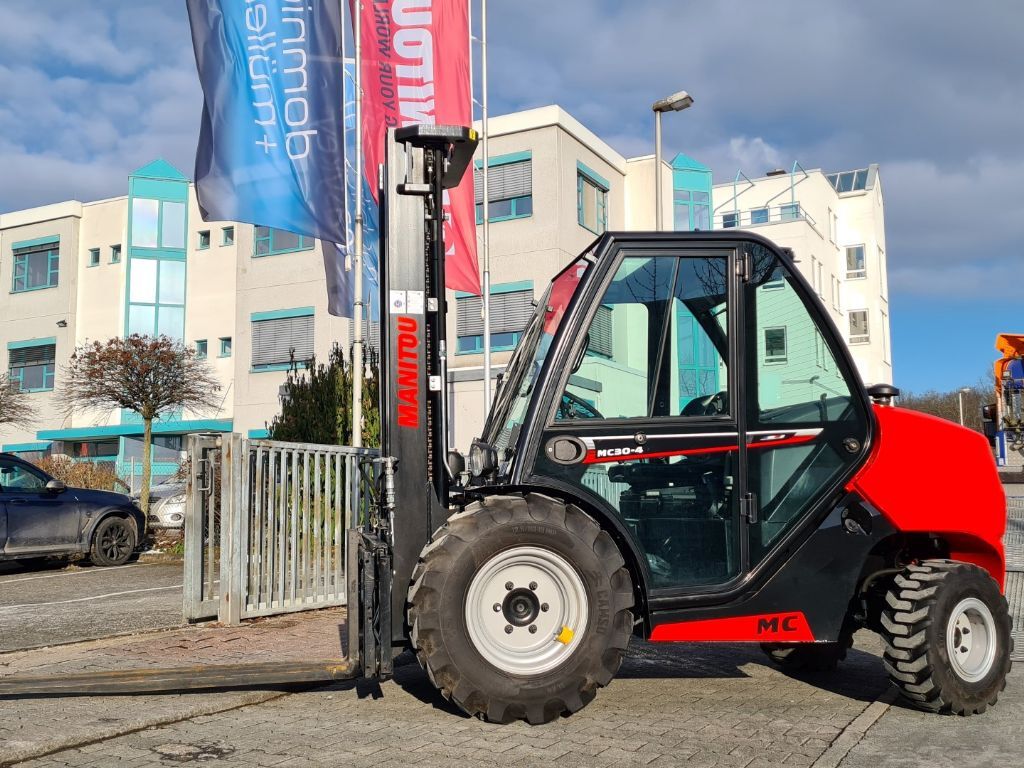 Manitou MC 30-4 ST3A S1 3