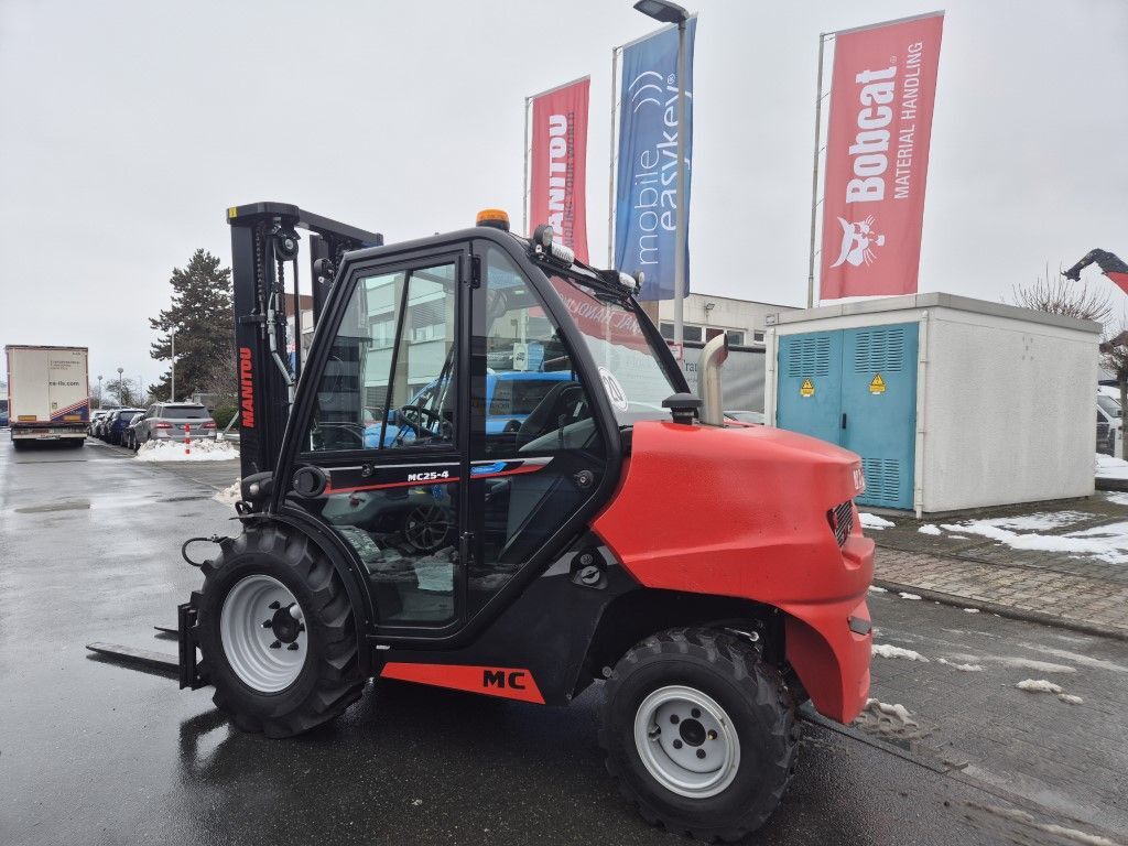 Manitou MC 25-4 ST5B S1 2