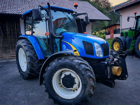 New Holland T5060