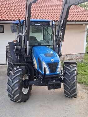 New Holland T4030