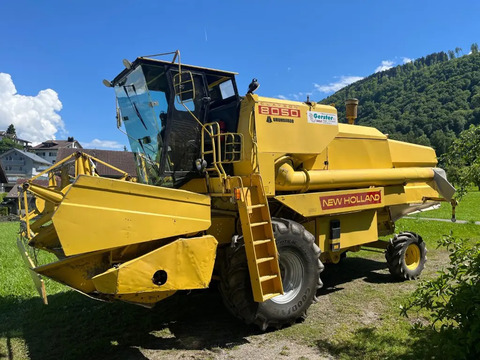 New Holland 8050