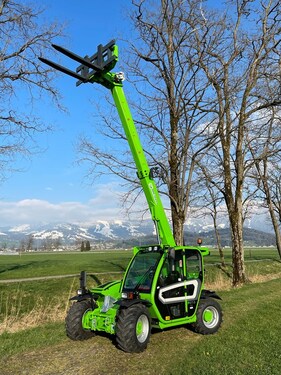 Merlo P27.6