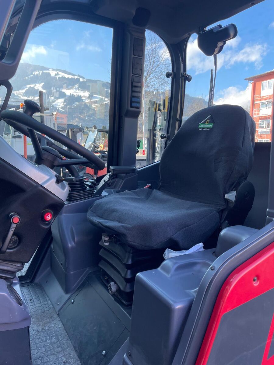 Schäffer Lader 4670 T-2 2