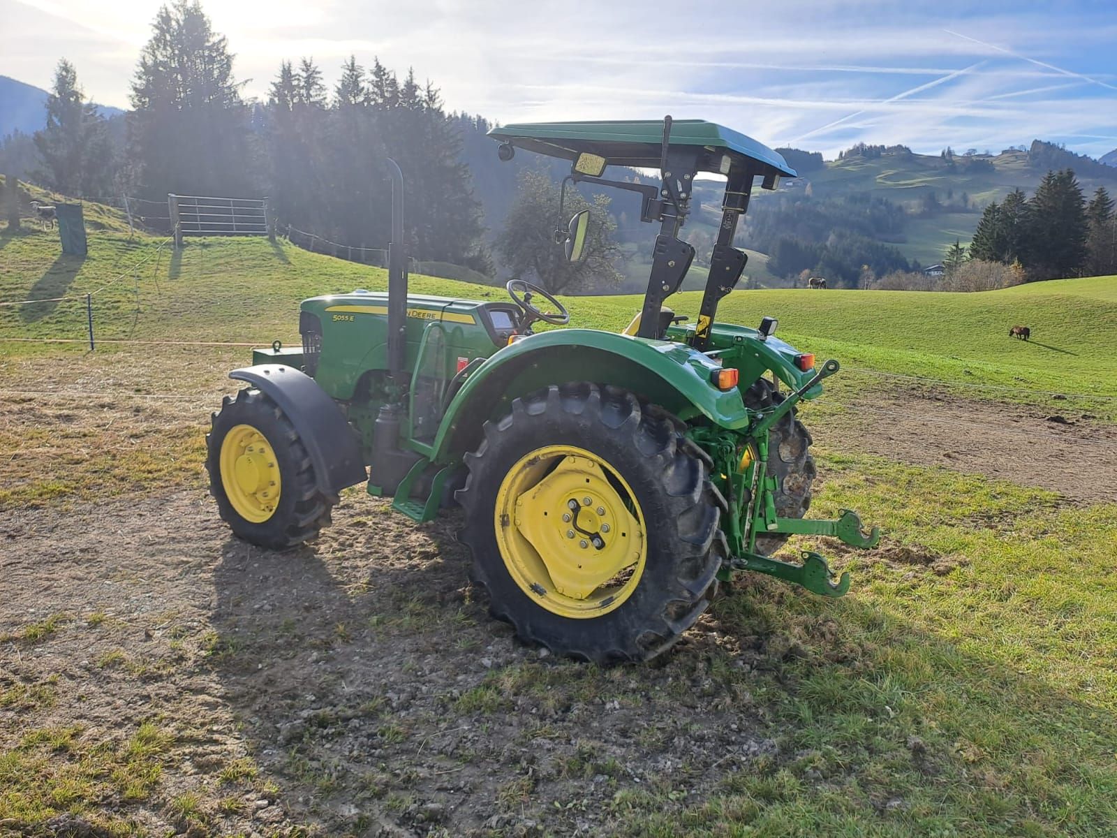 John Deere 5055E 2