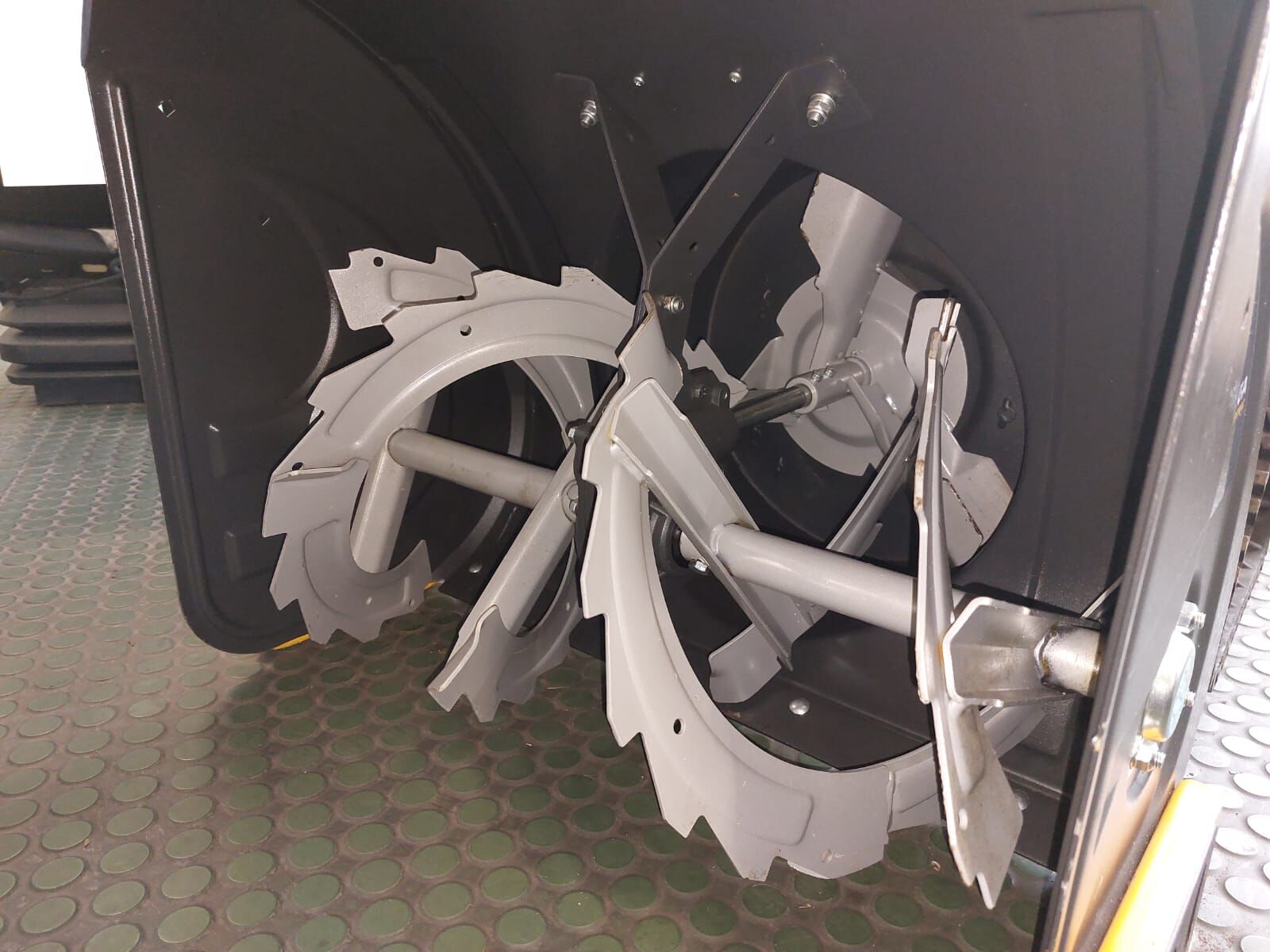 Stiga ST665T Schneefräse 2