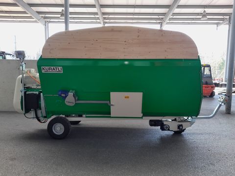 Kuratli Futtermischwagen 7,5m³ mit Deichsellenkung
