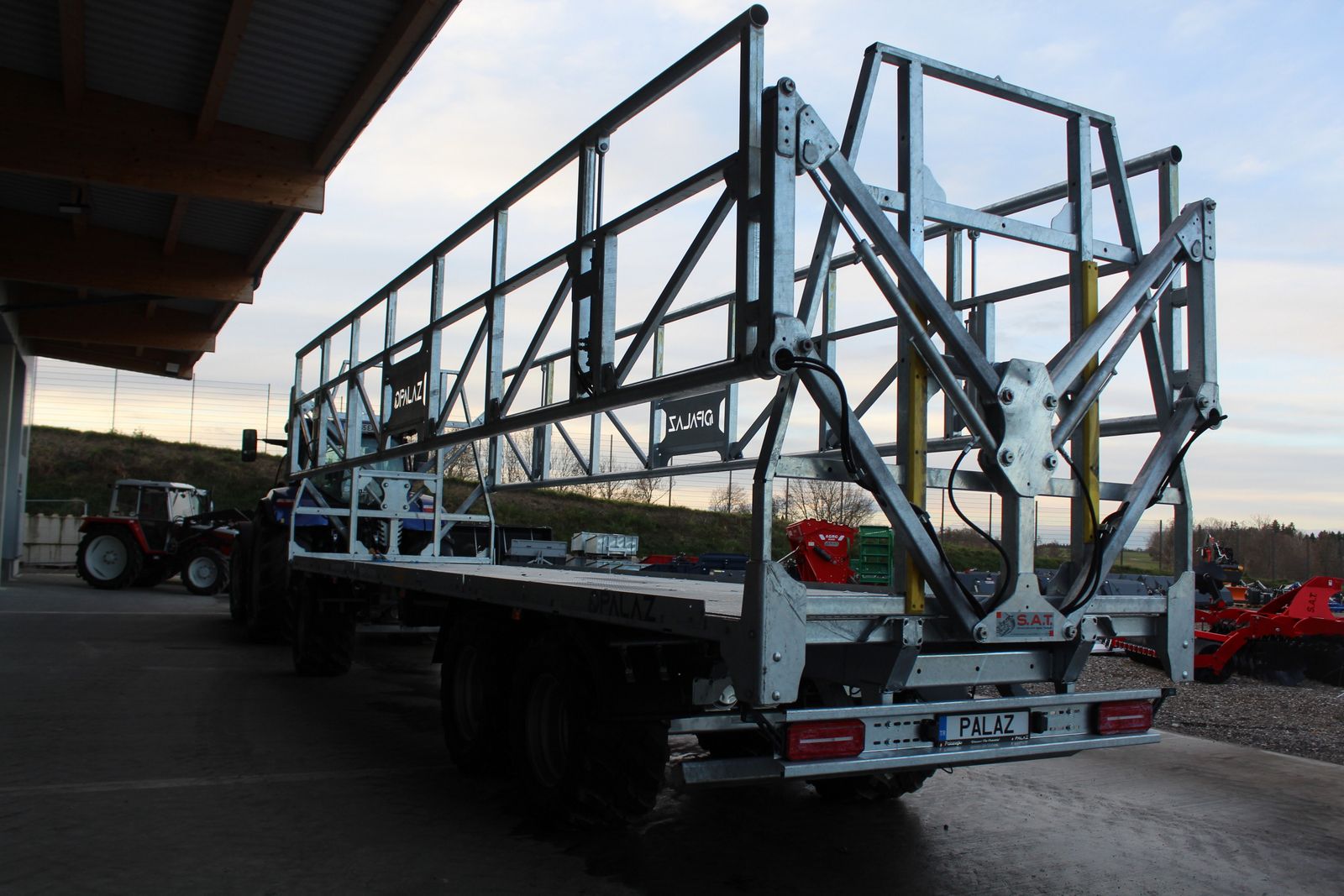 Palaz Ballenwagen mit Hydro Wall - Verzinkt 3