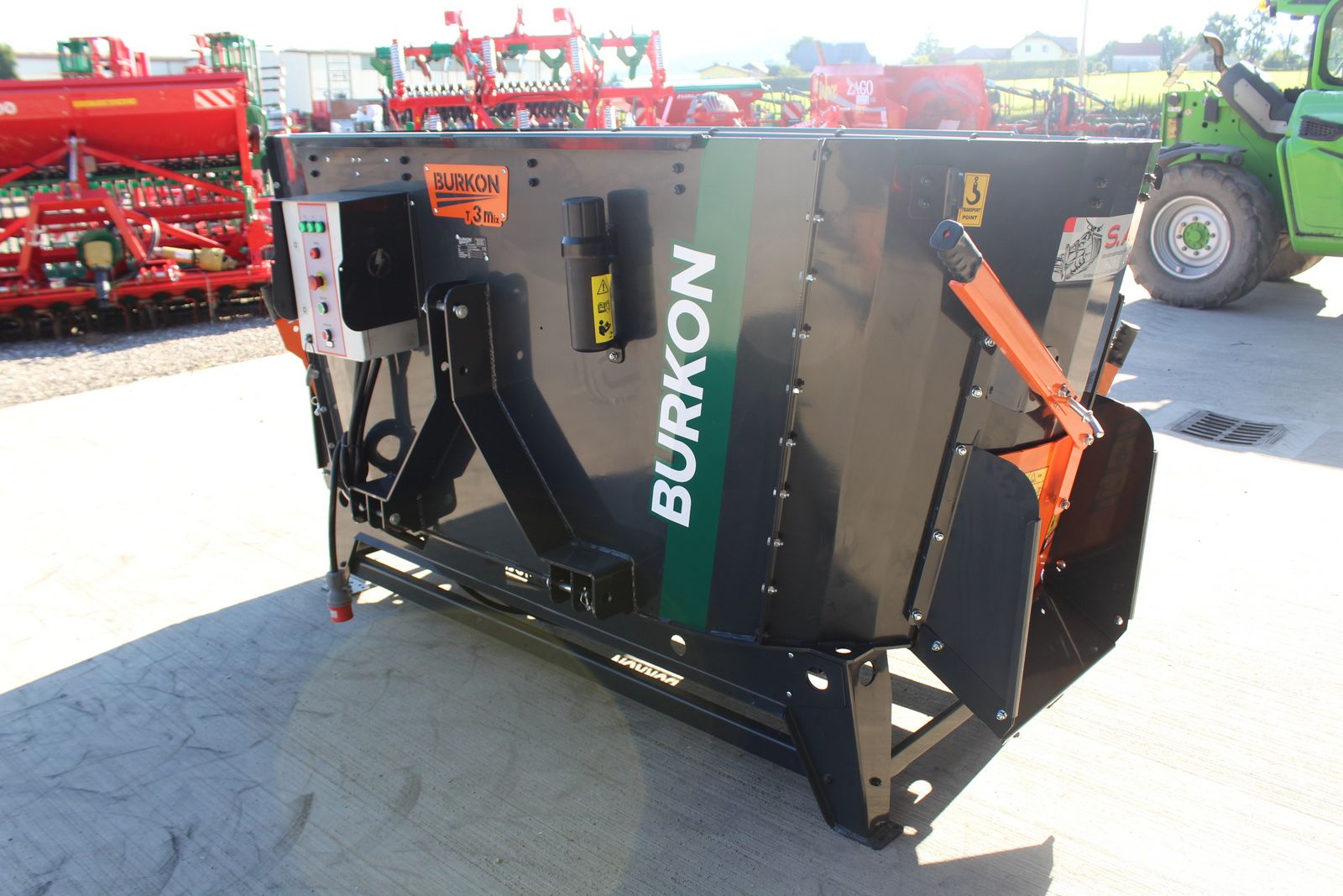 Burkon Elektrofuttermischer 3 m³ 2