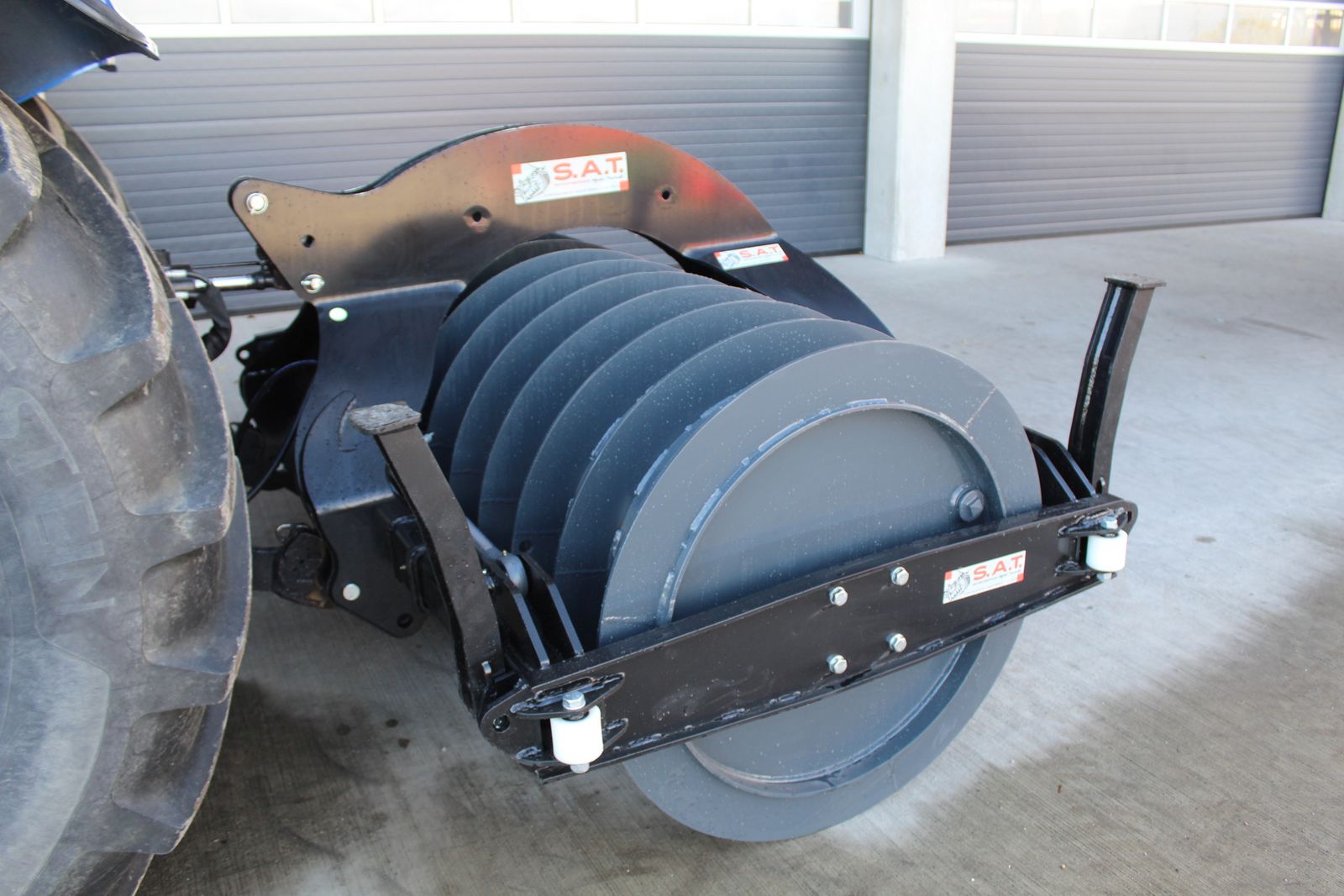 SAT Silowalze mit Seitenverschub - 4000Kg 2