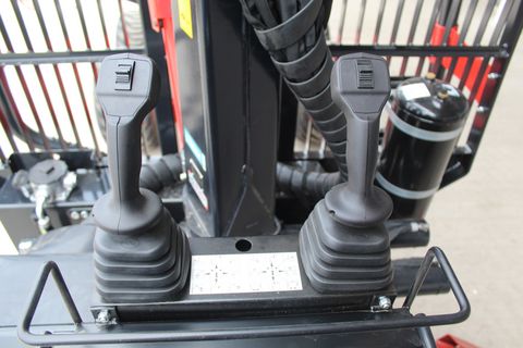 6064-bcdc7dc0eb2cdebc948fbf3d7ac8510c-5651200