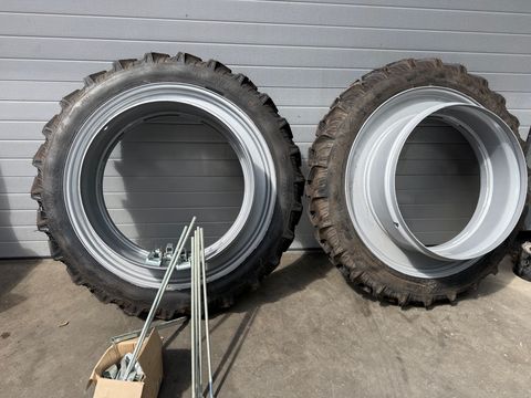Sonstige 230/95R44