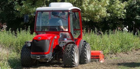 Antonio Carraro TTR 7600 infinity Traktor Pasquali Reform Aebi