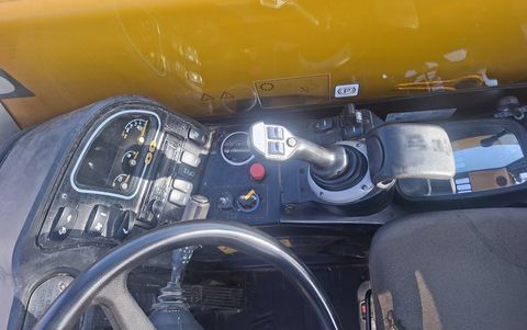 JCB 525-60 AGRI PLUS