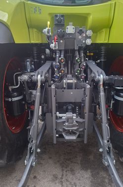 Claas Arion 550 CMATIC CEBIS