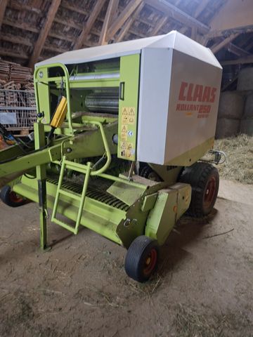 Claas Rollant 250 RC