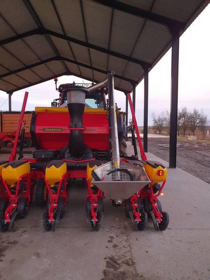 Überladeschnecke mit hydraulischem Antrieb T 206 2